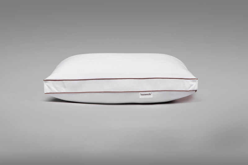 QuetCo CloudSoft Microfiber Pillow: 800 Grams