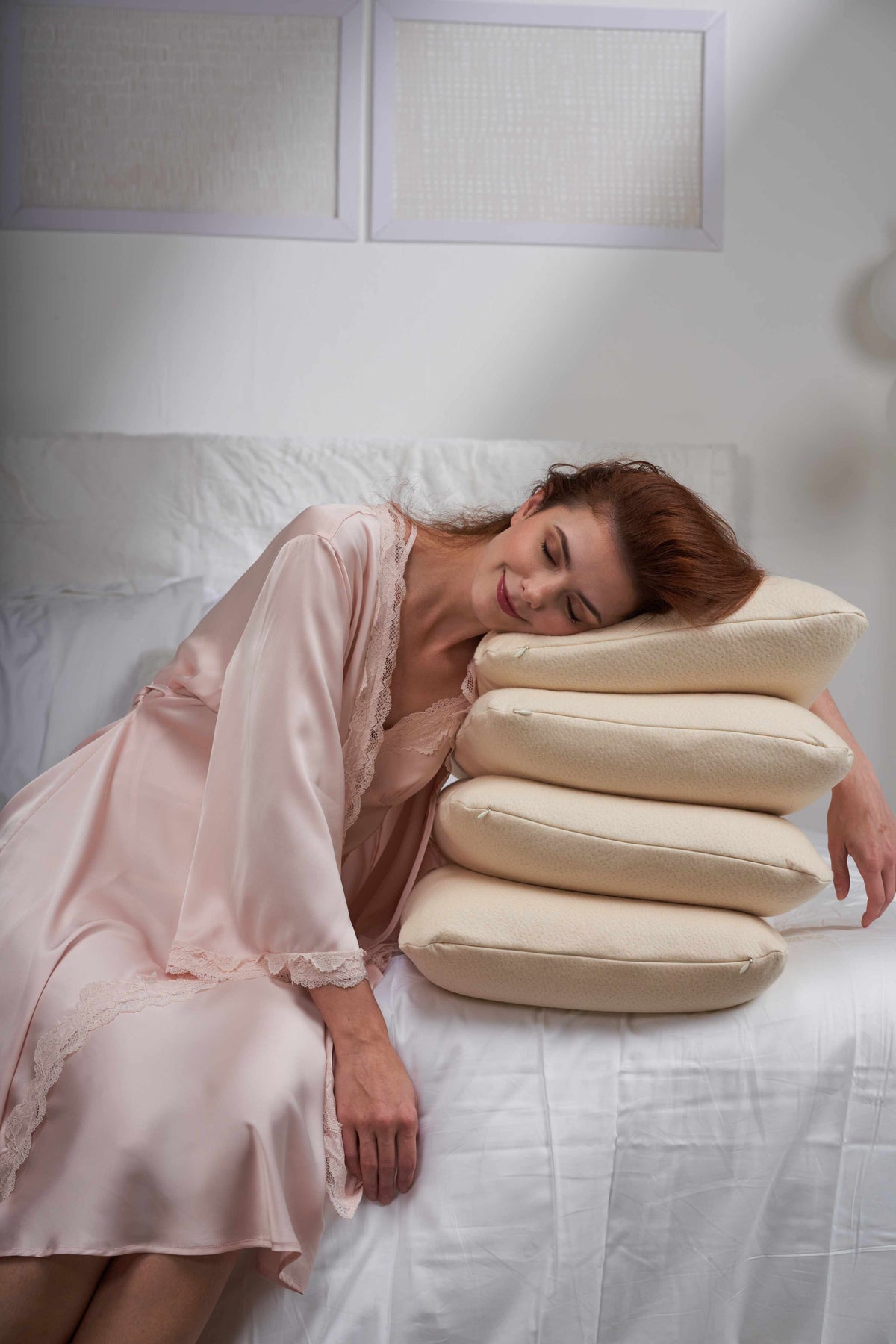 QUIETCO MICROFIBRE PILLOWS